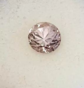 Natural earth-mined pink zircon... quality gem... 1.94carat - Picture 1 of 8