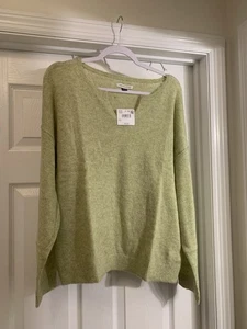 American Eagle Damen Whoa So Soft Notch Rundhals Pullover Gr. M Lindgrün - Bild 1 von 5