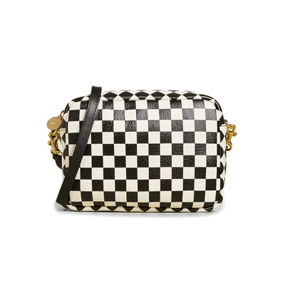 Bolsa tiracolo Clare V. Midi com estampa quadriculada em creme/preto - Imagem 1 de 4