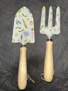 Outdoor Garden Tools - Picture 1 of 2