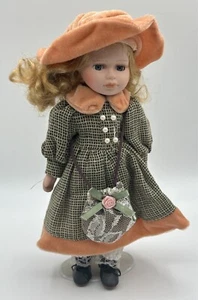 Taizhou Hisource International Collectible Porcelain Doll - Picture 1 of 6