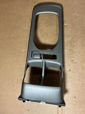 Chevrolet Camaro 2010-2015 consola central palanca de cambios panel de moldura, 20963974 Foto 1 de 4