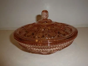 Elegante Plato/Tapa Redonda de Caramelo de Vidrio Rosa, Diseño de Botón Elevado - Imagen 1 de 10