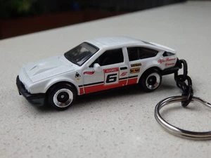 Hot Wheels '84 Alfa Romeo GTV6 3.0 Rally Car with a Keychain Keyring - Picture 1 of 2