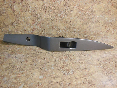 Interruptor de ventana de pasajero trasero derecho Nissan Altima 2002-2004 OEM con bisel de moldura Foto 1 de 3