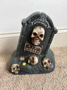 1997 Gemmy Halloween Animated Howlin' Tombstone Gravestone Sings "Hot Hot Hot" - Bild 1 von 7