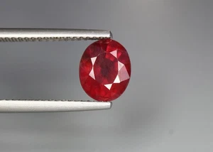 2.40 CTS_UNIQUE COLLECTION_100 % NATURAL REDDSIH PINK RHODOLITE GARNET_SRI LANKA - Picture 1 of 3