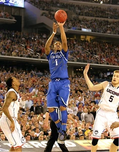 JAMES YOUNG SIGNED 8X10 AUTOGRAPHED PHOTO KENTUCKY WILDCATS BASKETBALL AUTO c - Picture 1 of 1
