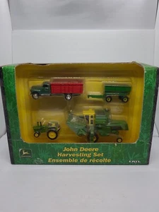 Ertl 1/64 Scale John Deere 95 Harvesting Tractor Grain Truck Set NIB #15014 2000 - Foto 1 di 12