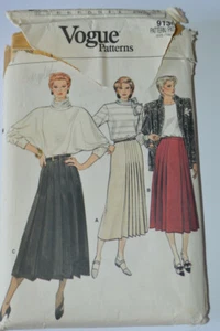 sewing pattern skirt with pleats Vogue size 12 - Picture 1 of 1