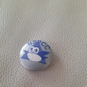 Insignia vintage Nspcc - Imagen 1 de 3