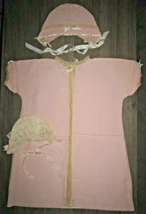 Vtg baby clothing, pink robe / gown & bonnet w lace & ribbon trim, embroidery - Picture 1 of 12