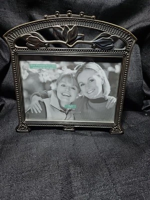 Floral  Pewter  Photo  Frame  7x5 Weston Gallery for  Shelf or Wall Hanging. - Image 1 of 4