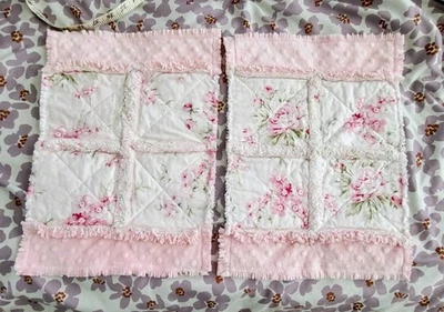 Shabby Chic Flor 2 Paños Hechos a Mano Bebé Eructo 15" x 11" Floral Rosa Niña Tema Foto 1 de 4