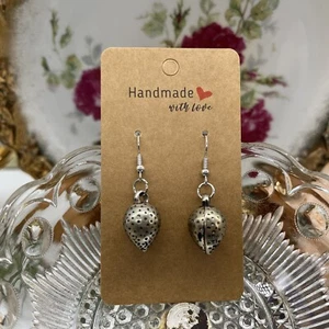 Metal Strawberry Dangle Earring Handmade #30 - Picture 1 of 4