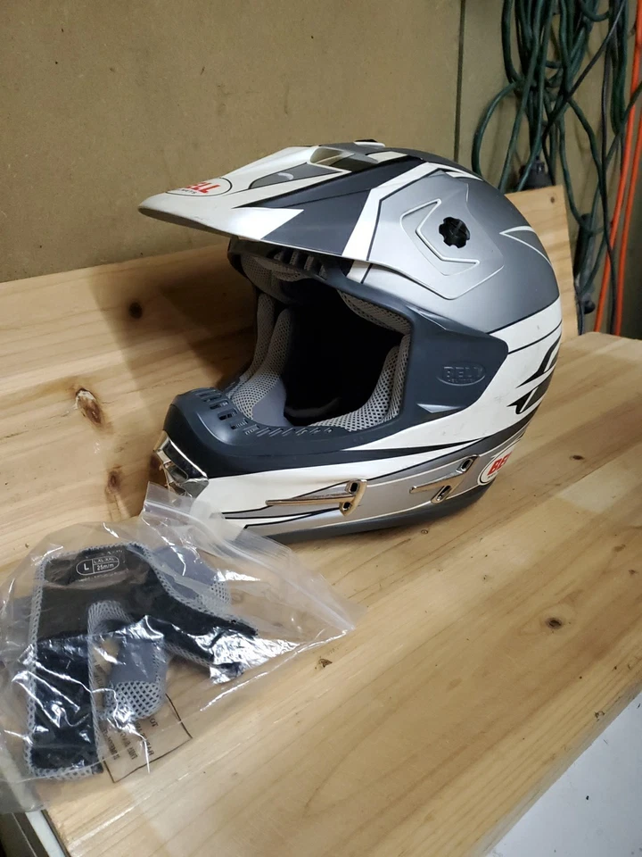 Casco de motociclismo Bell Moto 7R cara completa L AP diseños SNELL M2000 PUNTO APROBADO USADO EN EXCELENTE ESTADO Foto 1 de 4