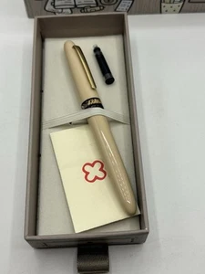 Esterbrook x TheCoffeeMonsterzCO Estie Fountain Pen - Cream with Gold Trim - Picture 1 of 10