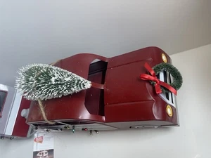 Merry Moments Station Wagon transportando árbol de Navidad - decoración grande - Imagen 1 de 2