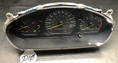 Cuadro medidor velocímetro instrumento Mitsubishi Galant 2.4 1999-2001 Foto 1 de 4