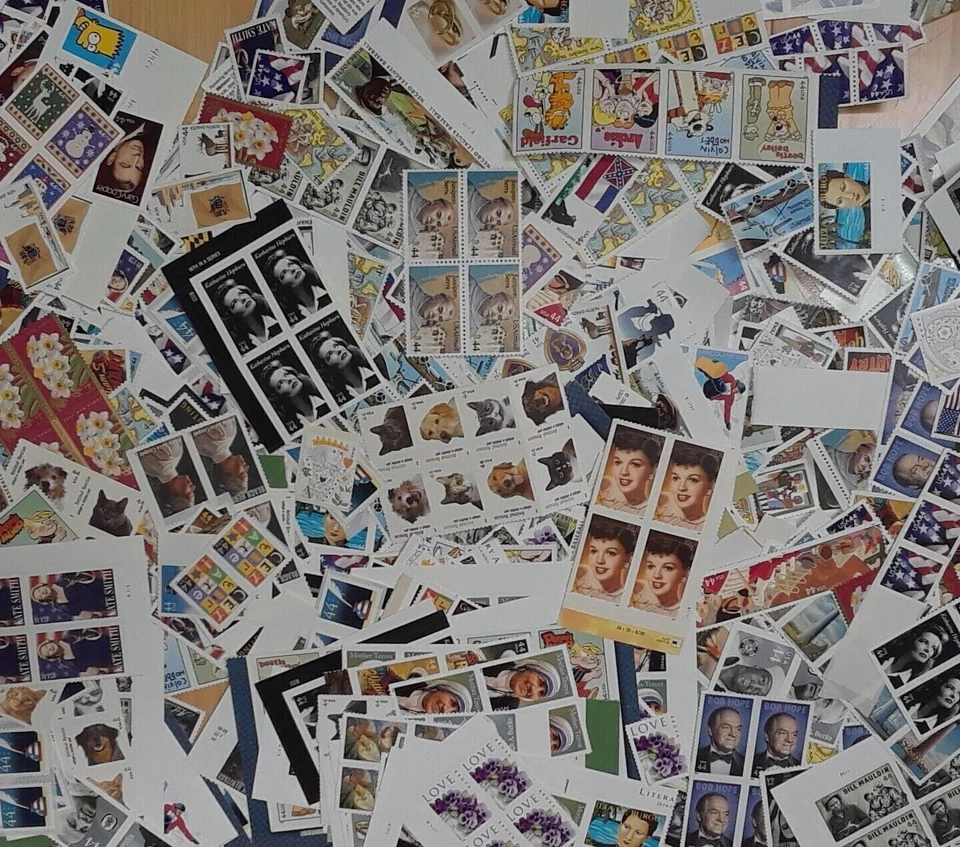 Mixed 50 of New/Usable Multiples, Strips & Singles of 44¢ US Postage Stamps USA - Image 1 of 4