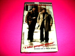 DONNIE BRASCO - VHS - 1997 - CLOSED CAPTIONED - AL PACINO - VERY GOOD++ COND. - Imagen 1 de 3