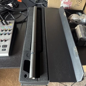 🎤 Audio-Technica AT815b Shotgun Condenser Microphone Rarely Used If Ever - Picture 1 of 6