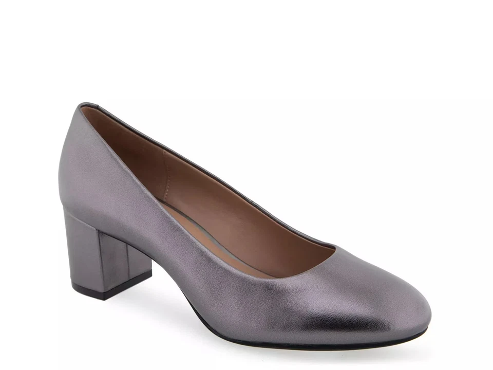 Woman's Dress Shoes Aerosoles Ebel Pump - Image 1 of 1