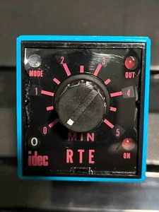 IDEC RTE-P11 Programmable Electronic Timer Relay 120VAC - Picture 1 of 2