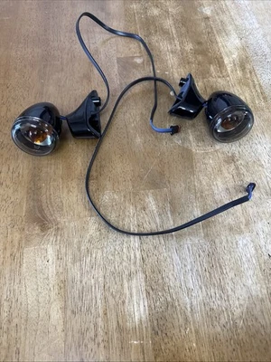 Juego de señales de giro delanteras deslizantes negras Harley 2015-2023 OEM par 2023 Foto 1 de 4