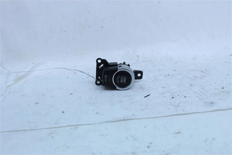 IGNITION SWITCH 528i 535i 535i Gt 550i 550i Gt 640I 650i 740i 10-17 1122147 - Image 1 of 4