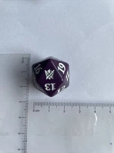 Khans of Tarkir - purple/weiß - Magic Spindown Lifecounter D20 - Bild 1 von 1