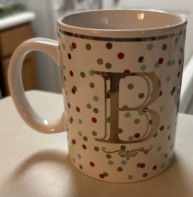 Taza de café Home Essentials letra B manchada blanca (aprox. 4 pulgadas de alto) Foto 1 de 4