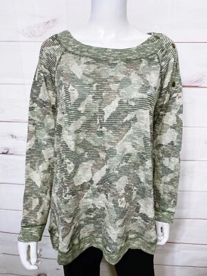 CJ Banks Womens Sweatshirt Size 1X Green Camouflage Long Sleeve Pullover - Image 1 of 4