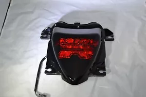 Luz trasera personalizada para Suzuki M109 - estilo R luz trasera personalizada - ROJA - Imagen 1 de 5