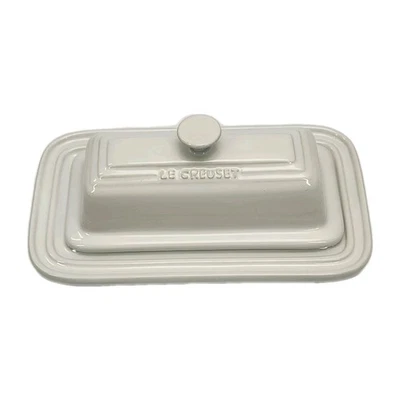 Plato de mantequilla Le Creuset gres 1/4 lb palo con tapa blanco 7,75" 13-24 Foto 1 de 4