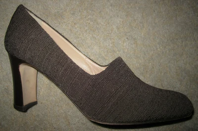 De Colección Joan & David Couture Tela Marrón Oscuro Tacones Altos, Damas Talla 7 1/2 M Foto 1 de 4