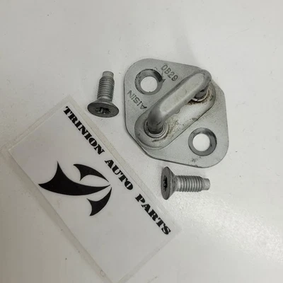 Golpeador de pestillo de puerta Toyota Tundra 2000-2003 con pernos de montaje OEM Foto 1 de 4