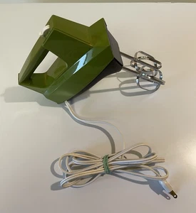 Mezclador de mano eléctrico JC Penney de colección 3 velocidades con batidores verde aguacate probado - Imagen 1 de 10