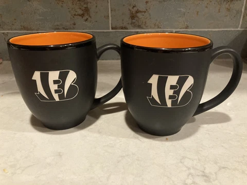 2 Cincinnati Bengals Burrows NFL 14 Oz Cafe Coffee Mugs Cover