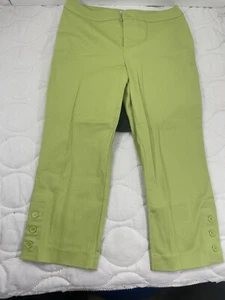 Monroe and Main Women's Size 8 Stretch Summer Fall Button Leg Capri Pants NEW  - Picture 1 of 20