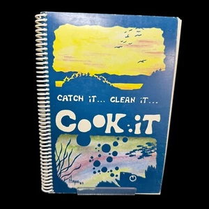 Vintage 80s Seafood Cookbook Pacific Biological Association Seafood Recipes - Foto 1 di 19