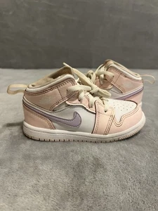 Zapatilla deportiva Nike Air Jordan 1 Mid Shoe para niños pequeños 9c rosa lavado FD8782-601 - Imagen 1 de 11