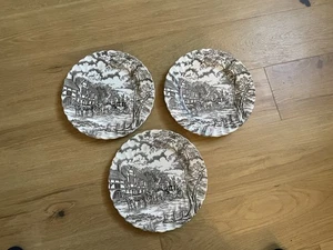 Royal Mail Fine Staffordshire Ironstone 10” Dinner Plate Lot of 3 England - Picture 1 of 5