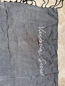 Victoria's Secret langer Schal grau pink Signatur bestickt 16 x 84 - Bild 1 von 2