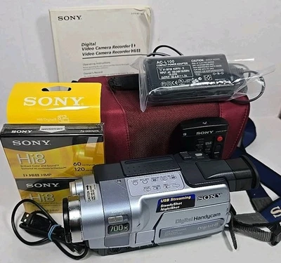 Sony Handycam DCR-TRV250  Digital 8 Camcorder With Nightshot Tested & Works - Image 1 of 4