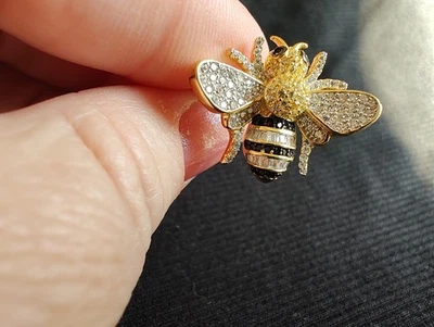 Anillo Bella Luce Negro, Canario, Blanco Diamante Simulante Eterno Amarillo Abejorro Foto 1 de 4