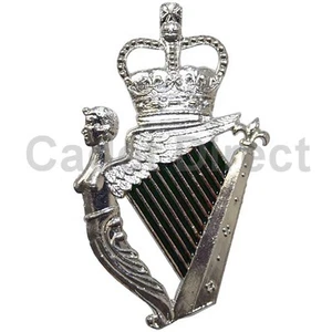 Insignia Caubeen del Regimiento Real Irlandés (esmaltada) - Imagen 1 de 1