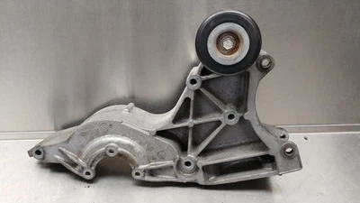 2003-2006 Chevrolet SSR OEM Power Steering Pulley w/ Bracket 12567922 - Image 1 of 4