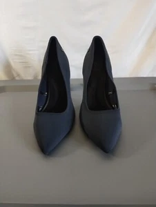 Simply Vera Vera Wang Navy Blue Heels, Size 10 - Picture 1 of 6