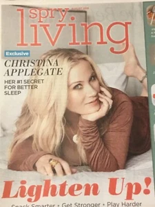  SPRY Living.   August 2016.  CHRISTINA APPLEGATE . - Bild 1 von 1